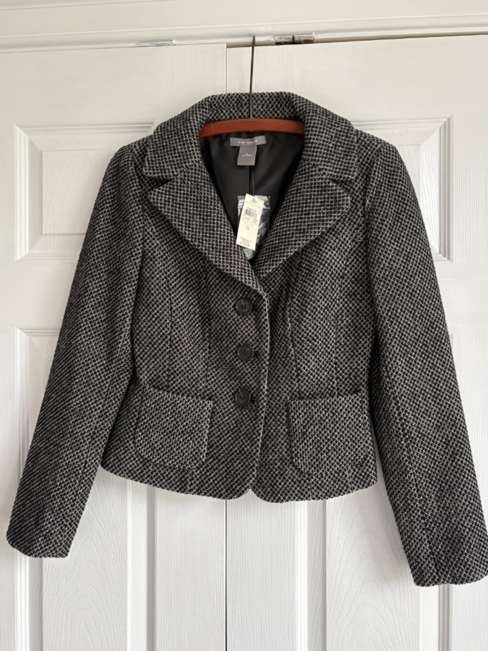 NWT Ann Taylor Tweed Blazer Black Gray Check Three Button Jacket Size 0